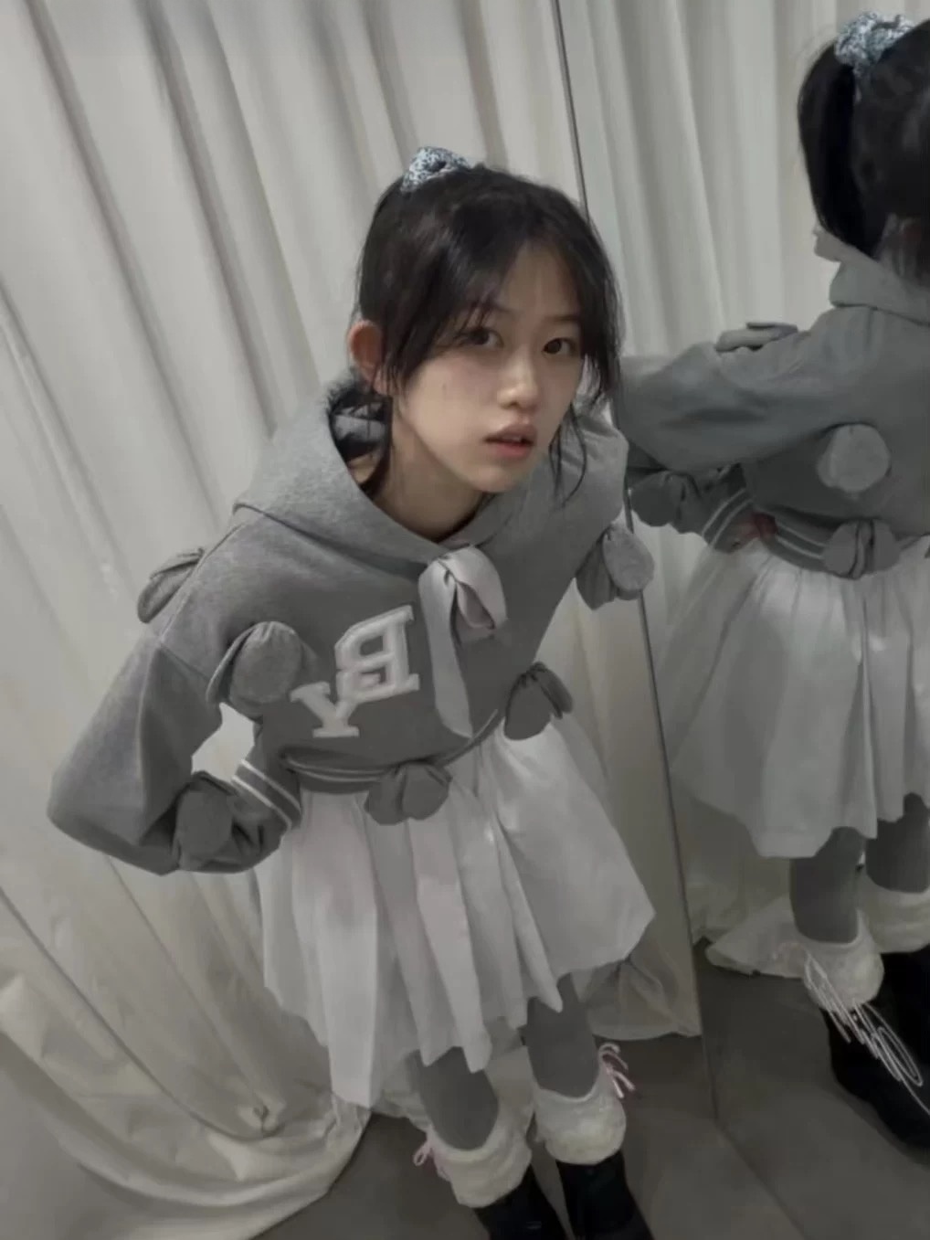 Sudadera con Capucha de Flores - Anime Merchandise In Japanese reseña y precio